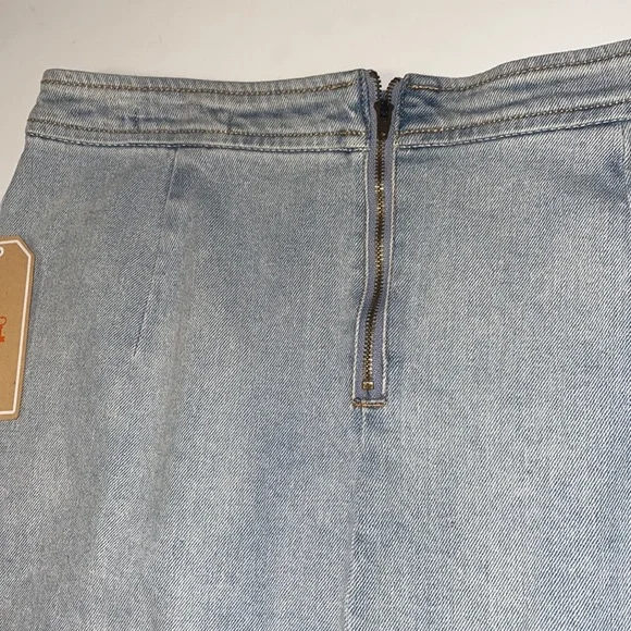 COPPER KEY Light Wash Pocket Denim Skirt - Picture 5 of 6